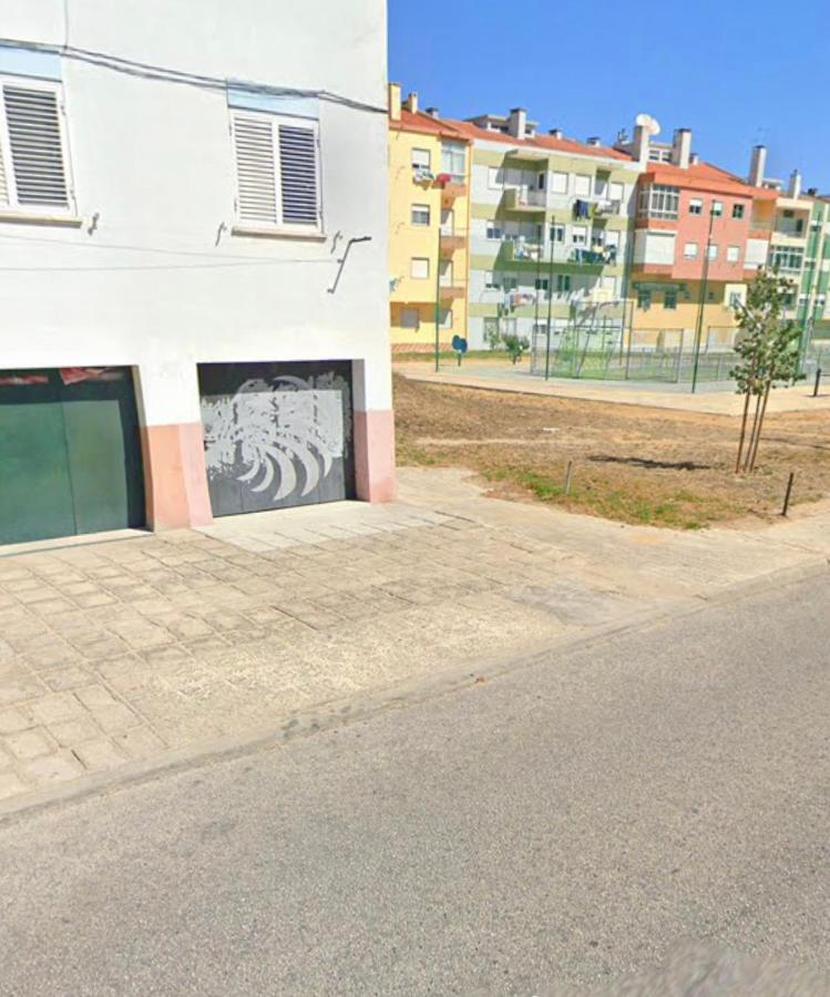 Apartamento Remodelado No Seixal Lejlighed Seixal  Eksteriør billede