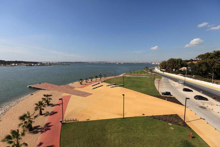 Apartamento Remodelado No Seixal Seixal  Eksteriør billede