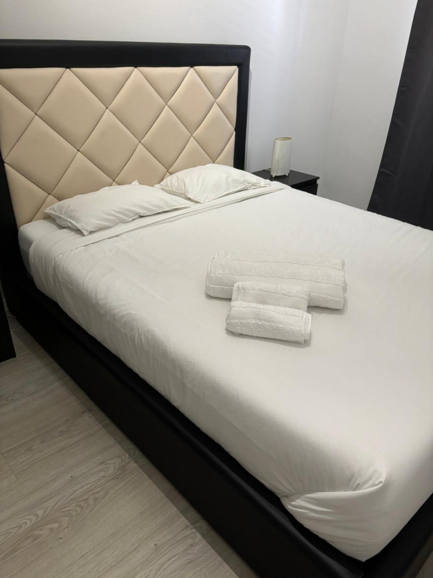 Apartamento Remodelado No Seixal Seixal  Eksteriør billede