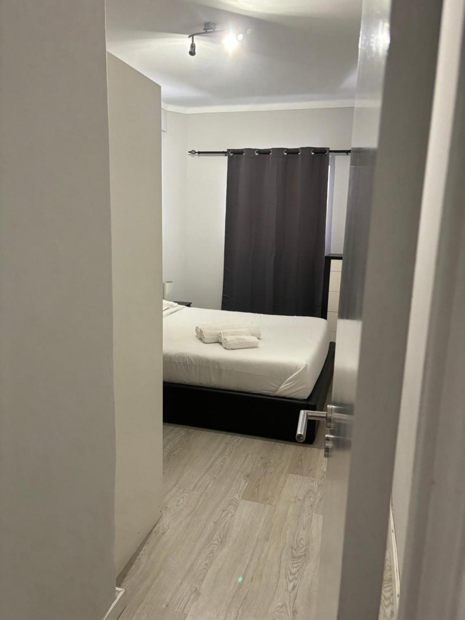 Apartamento Remodelado No Seixal Lejlighed Seixal  Eksteriør billede