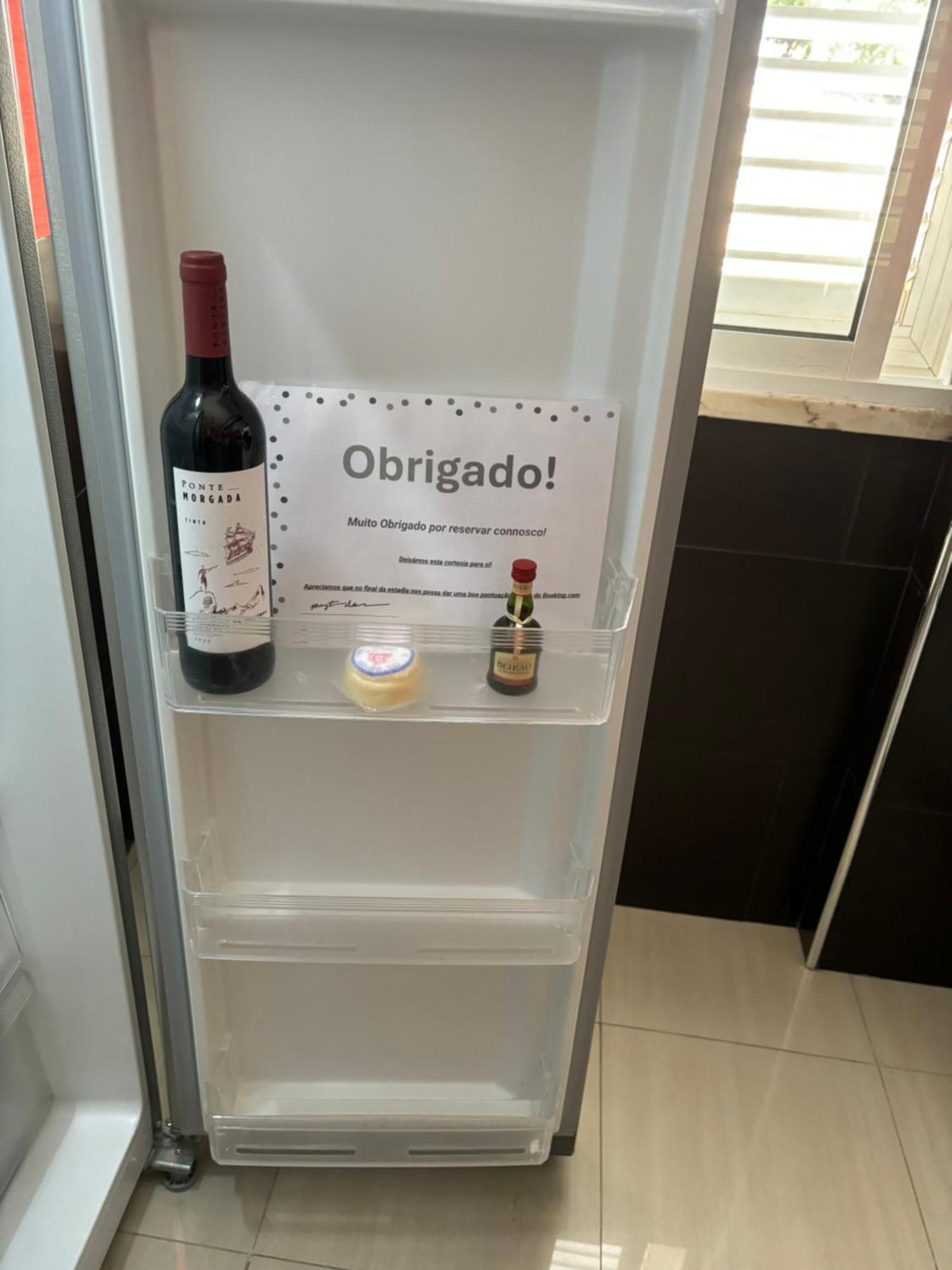 Apartamento Remodelado No Seixal Lejlighed Seixal  Eksteriør billede